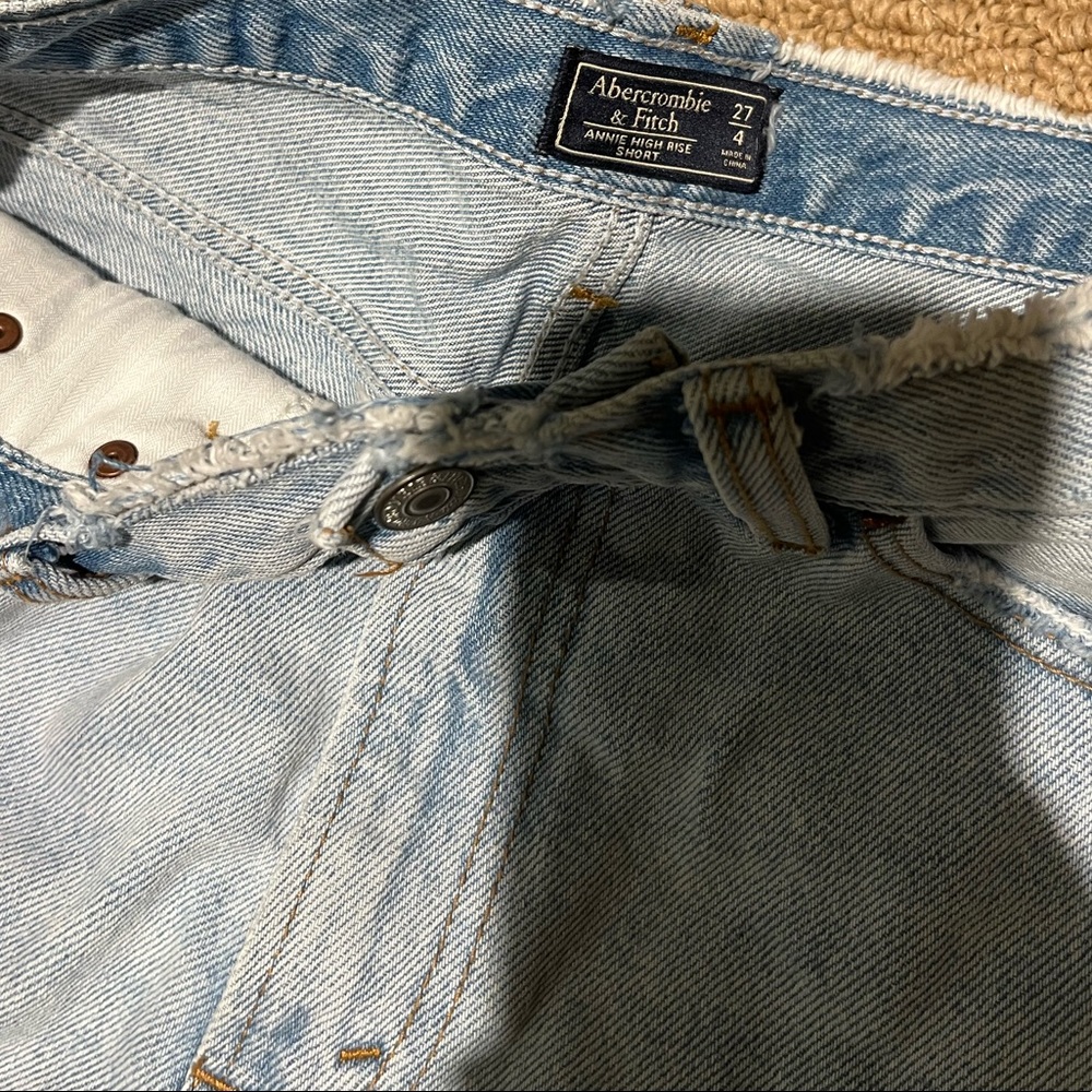 Shorts - Picture 2 of 2